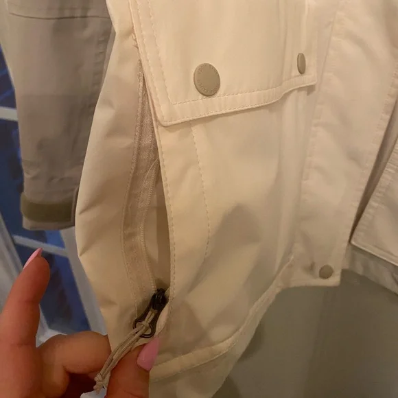 Women’s Fall Jacket - Picture 8 of 12